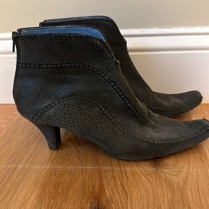 Size 7 black ankle booties.